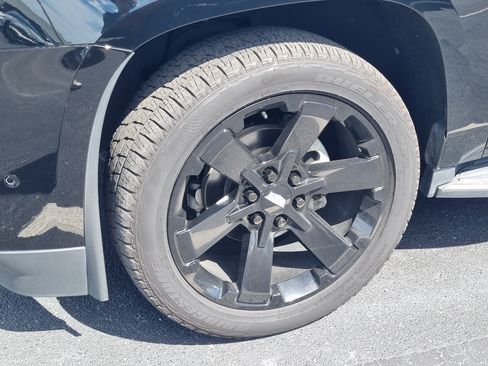 Used 2019 Cadillac Escalade 2WD image 5