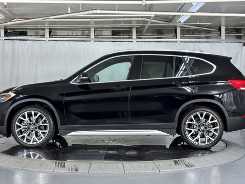 Used 2020 BMW X1 xDrive28i w/ Premium Package AWD/4WD image 2