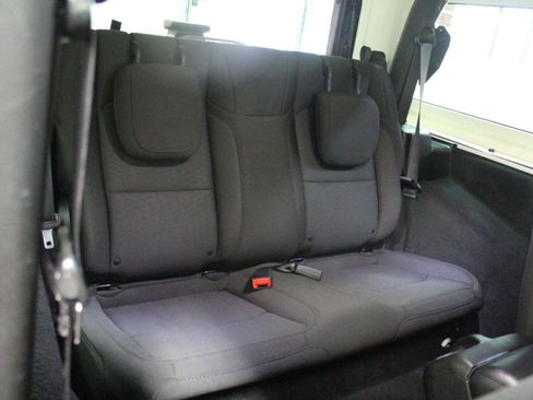 Used 2020 Jeep Wrangler Sport AWD/4WD image 20