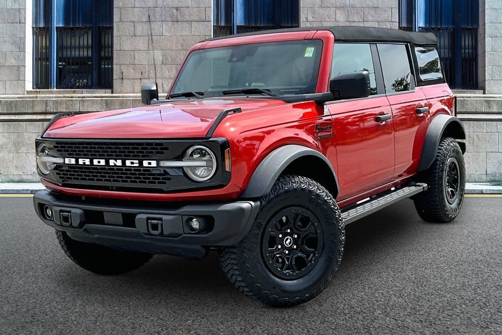 Certified 2023 Ford Bronco Wildtrak AWD/4WD image 2