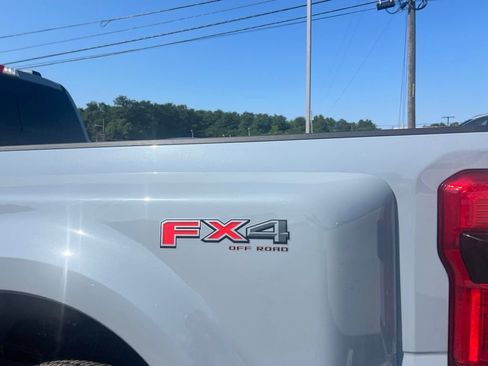 Used 2026 Ford F350 Platinum w/ Platinum Plus Package AWD/4WD image 11