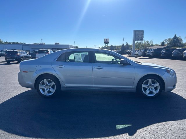Used 2012 Chevrolet Malibu LS w/ LS Uplevel Package FWD image 8