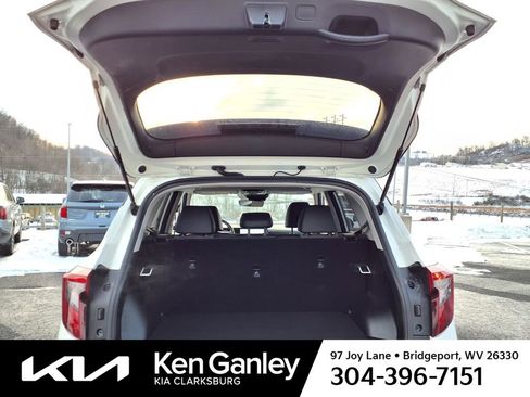 Used 2025 Kia Seltos S image 13