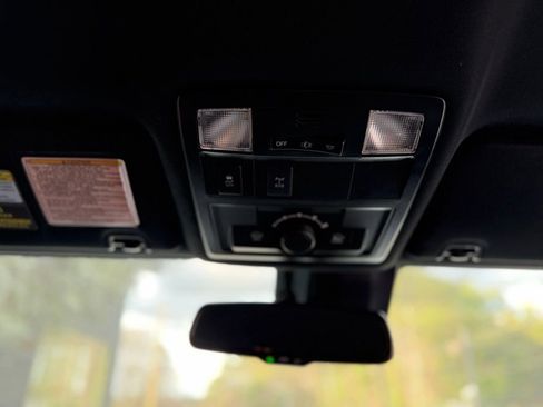 Used 2019 Toyota Tacoma TRD Off-Road image 48