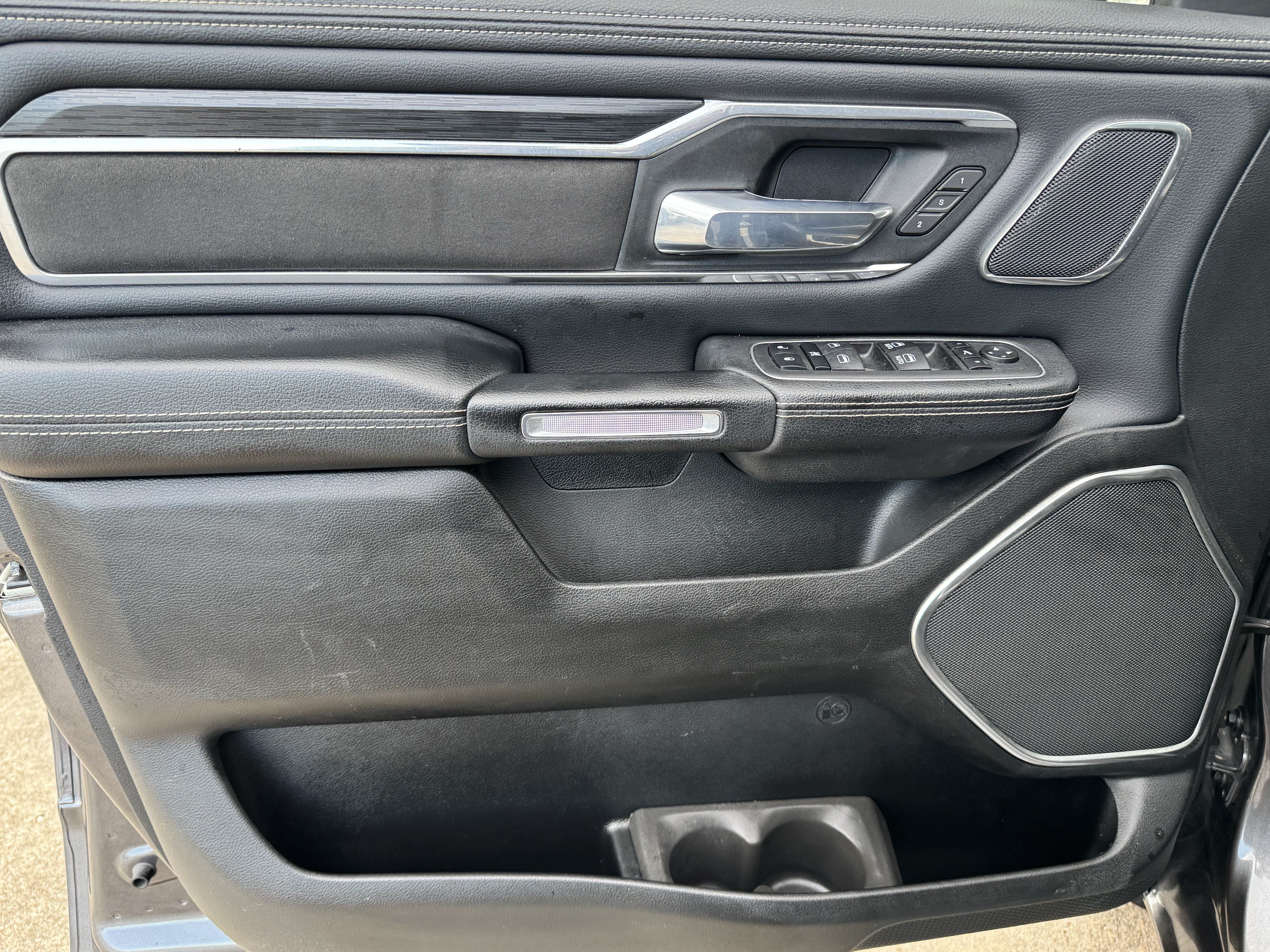 Used 2023 RAM 1500 Laramie RWD image 13