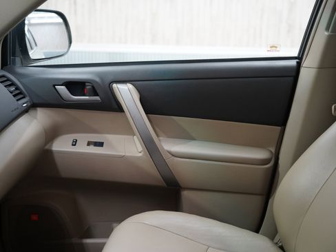 Used 2008 Toyota Highlander Sport image 30