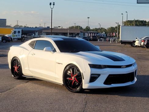 Used 2017 Chevrolet Camaro LT w/ RS Package RWD image 13