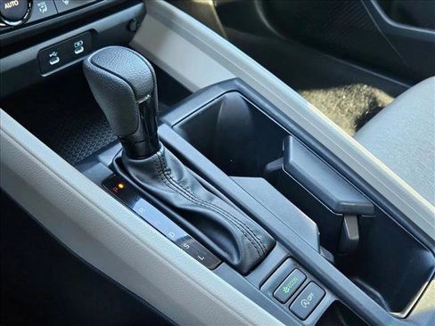 Used 2025 Honda Accord SE image 12