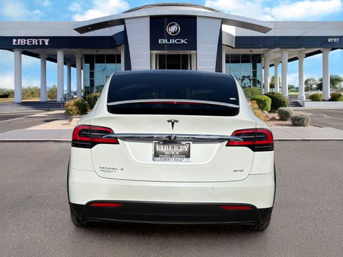 Used 2016 Tesla Model X 70D AWD/4WD image 9