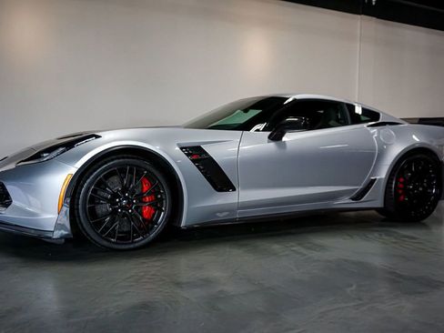 Used 2019 Chevrolet Corvette Z06 image 56