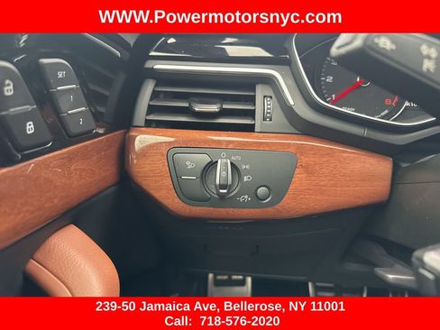 Used 2023 Audi A4 2.0T Premium w/ Convenience Package AWD/4WD image 32