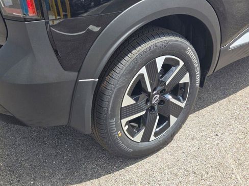 New 2026 Nissan Kicks SV w/ Cold Weather Package AWD/4WD image 9