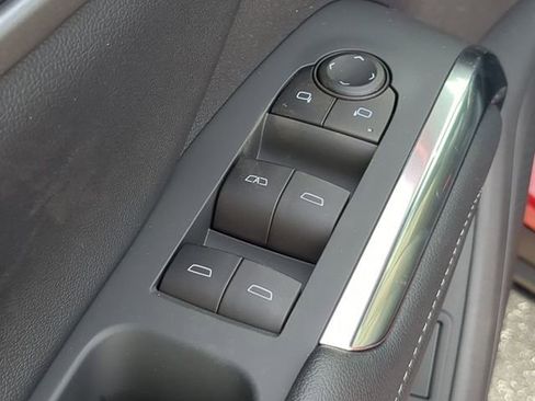 New 2026 Chevrolet Traverse LT w/ Driver Confidence Package image 21