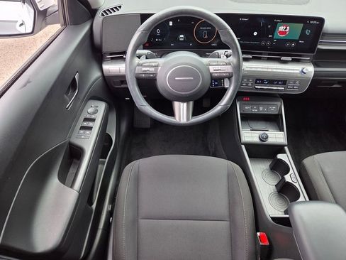 Used 2024 Hyundai Kona SEL w/ Convenience Package AWD/4WD image 8