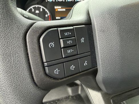 Used 2025 Ford F250 XL w/ XL Chrome Package image 21