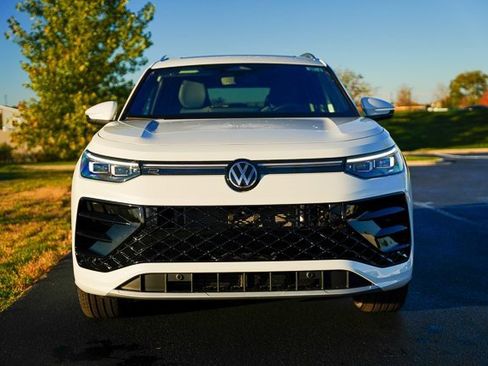 New 2026 Volkswagen Tiguan SEL R-Line image 48
