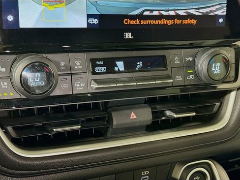 Used 2024 Toyota Grand Highlander FWD image 14