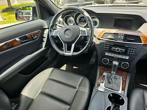 Used 2012 Mercedes-Benz C 300 4MATIC Sedan image 25