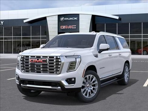 New 2026 GMC Yukon XL Denali w/ Denali Reserve Package AWD/4WD image 6