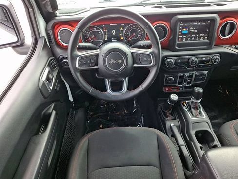 Used 2018 Jeep Wrangler Unlimited Rubicon AWD/4WD image 13