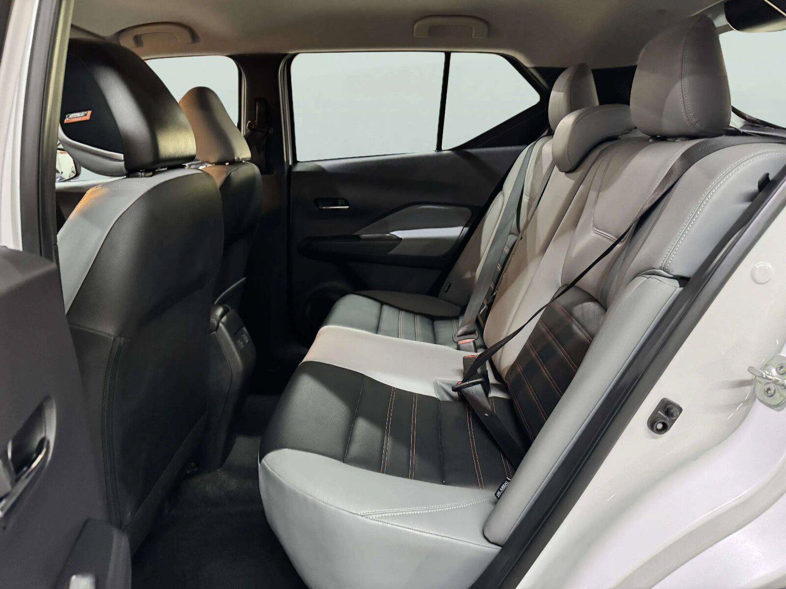 Used 2023 Nissan Kicks SR w/ SR Premium Package FWD image 41