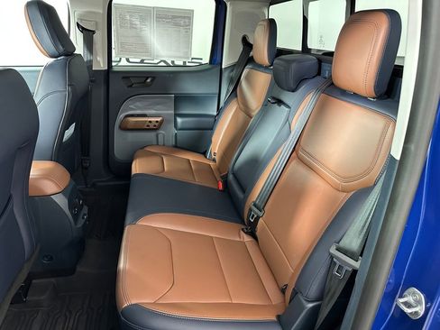 Used 2023 Ford Maverick Lariat w/ Lariat Luxury Package FWD image 17