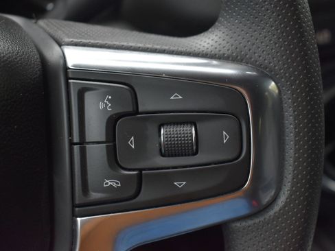 Used 2025 Chevrolet Blazer LT AWD/4WD image 21