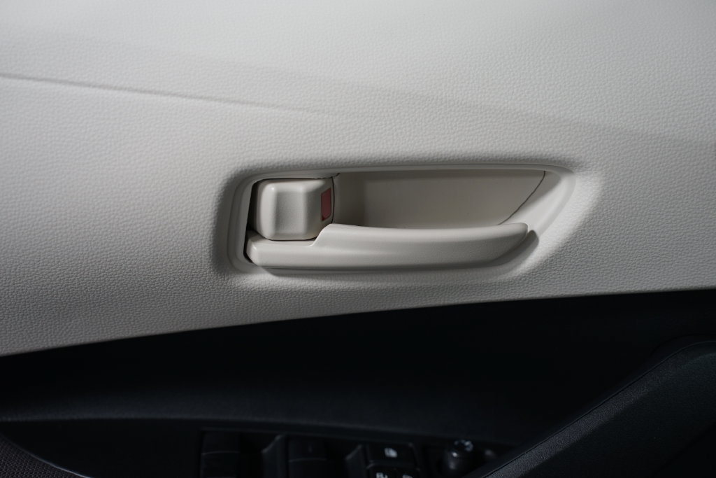New 2027 Toyota Corolla LE FWD image 30