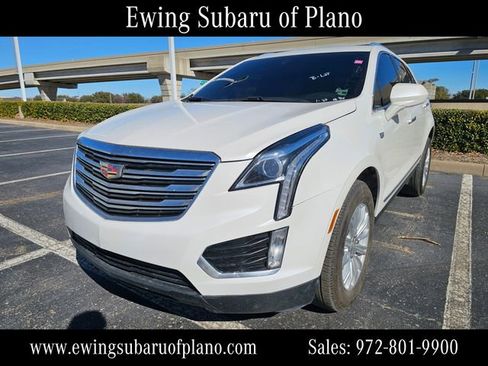 Used 2019 Cadillac XT5 FWD image 2