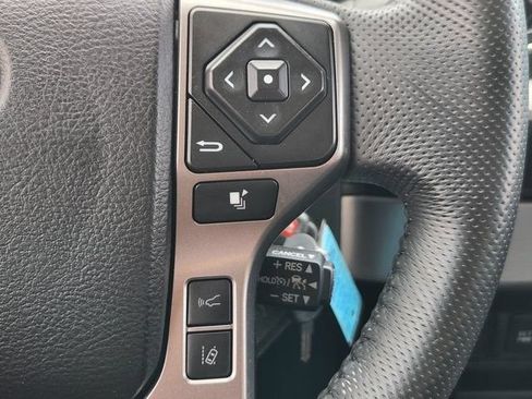 Used 2022 Toyota Tacoma SR5 RWD image 29