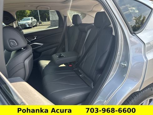 Used 2024 Acura RDX SH-AWD image 30