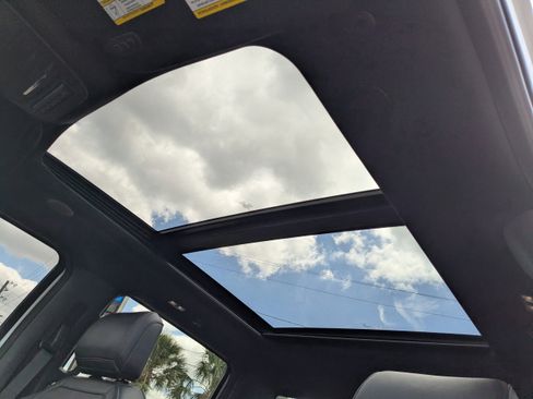 Used 2025 Ford F150 Raptor image 21