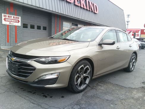 Used 2023 Chevrolet Malibu LT FWD image 11