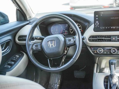 Used 2025 Honda HR-V EX-L image 16