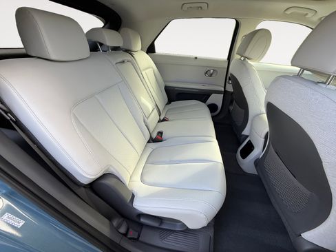 Used 2023 Hyundai Ioniq 5 Limited image 18