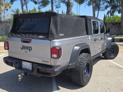 Used 2020 Jeep Gladiator Sport w/ Quick Order Package 24S AWD/4WD image 13
