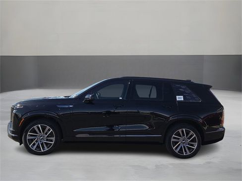 New 2026 Cadillac Vistiq Sport image 2