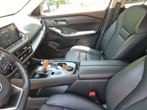 Used 2023 Nissan Rogue SV w/ SV Premium B Package AWD/4WD image 17