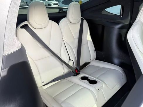 Used 2022 Tesla Model X Plaid image 41