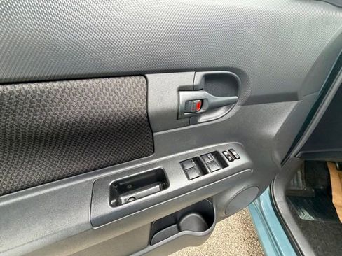Used 2009 Scion xB image 22