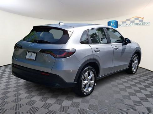 Certified 2023 Honda HR-V LX image 6