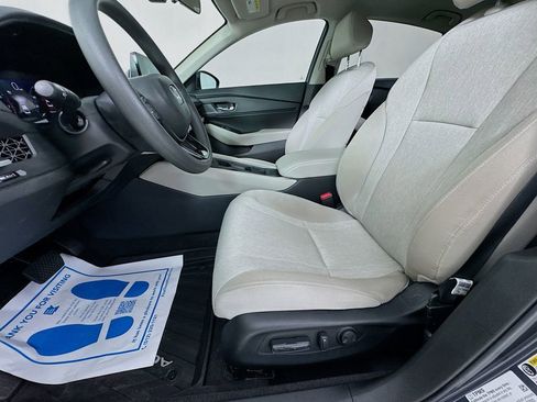 Used 2025 Honda Accord SE image 27