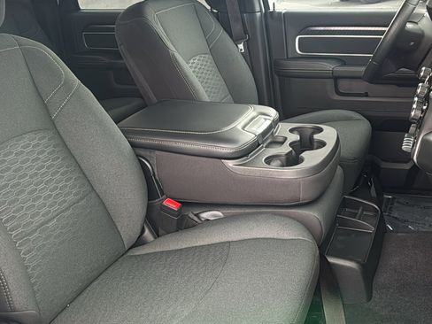 New 2026 RAM 3500 Big Horn AWD/4WD image 15