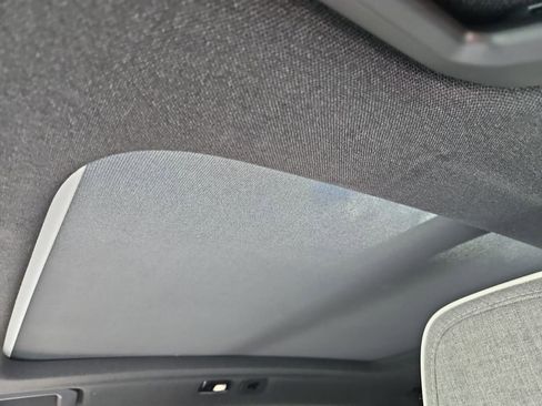 Used 2023 Volvo XC40 Recharge Ultimate w/ Protection Package Premier image 17