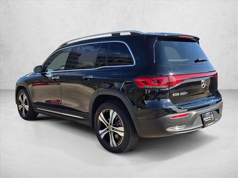 Certified 2023 Mercedes-Benz EQB 250+ EQB 250+ w/ Exclusive Package image 7