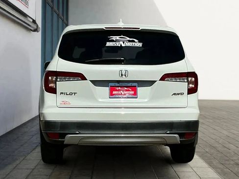 Used 2021 Honda Pilot EX image 5