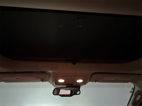 Used 2014 GMC Acadia Denali image 29