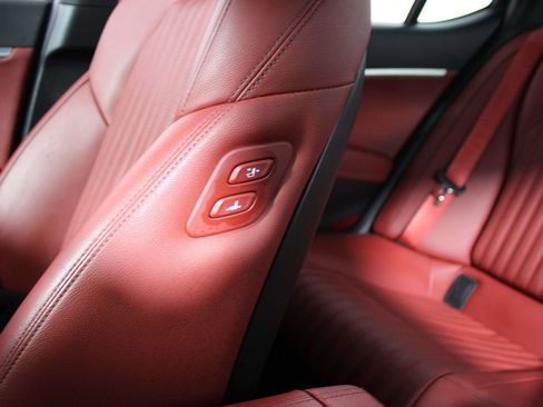 Used 2023 Genesis G70 2.0T w/ Sport Prestige Package AWD/4WD image 17