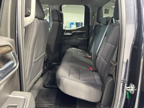 Used 2024 Chevrolet Silverado 1500 LT AWD/4WD image 31