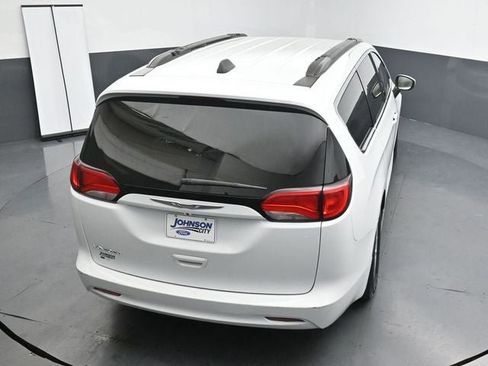 Used 2021 Chrysler Voyager Lxi FWD image 25